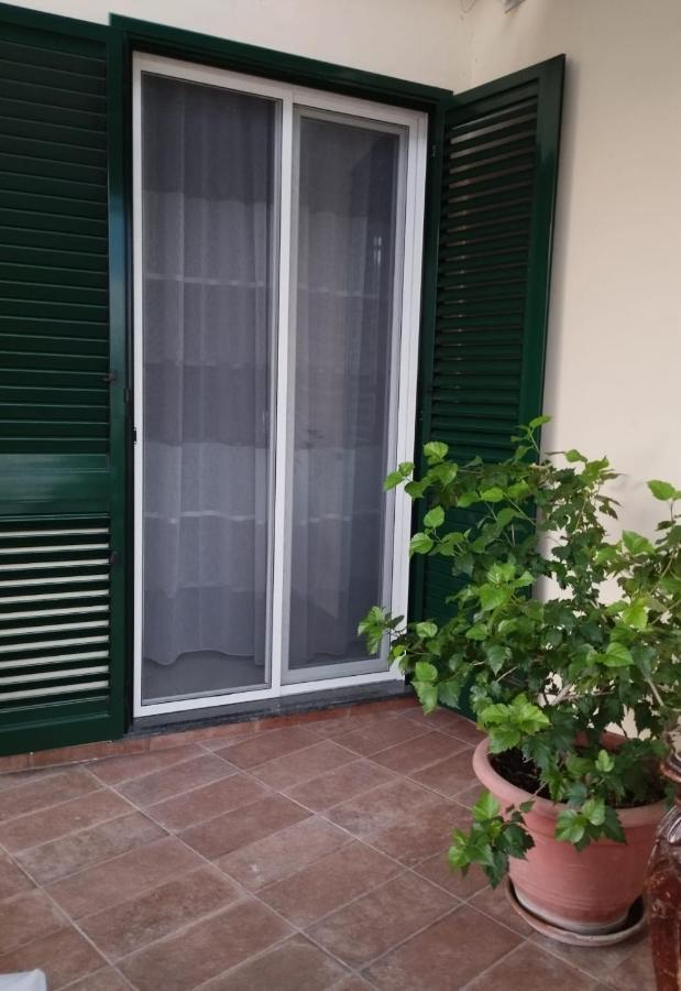 Hibiscus Lägenhet Castellammare di Stabia Exteriör bild